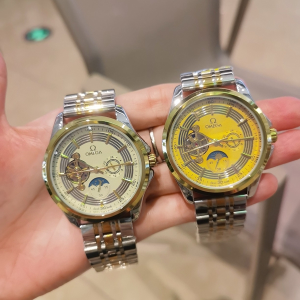 ブランド時計背面デザイン